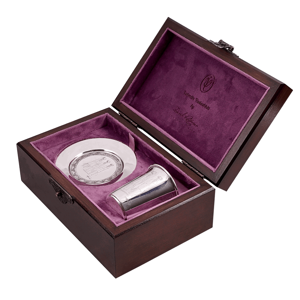 Becher (kiddush cup) and saucer for kiddush, Valentin Yudashkin by David Roytman