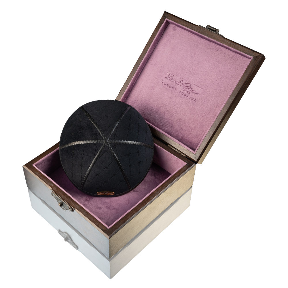 Kippah "770" made of velour