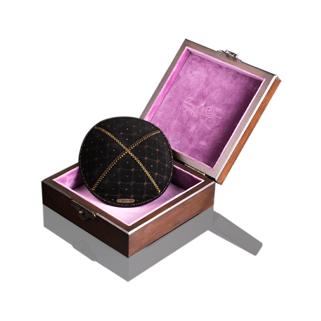 Kippah "Classic" made of suede with Swarovski crystals. King David Collection
