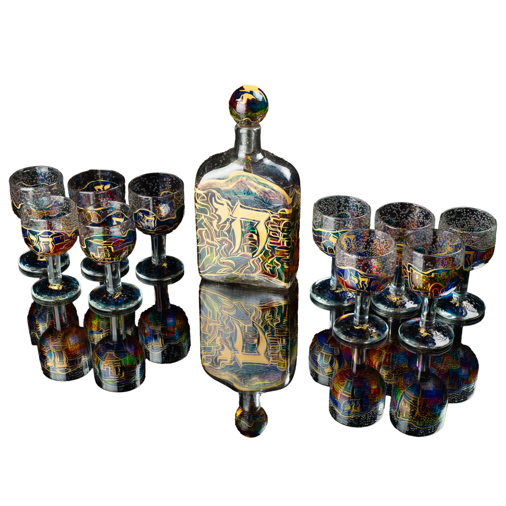 Set of decanter and 10 shot glasses